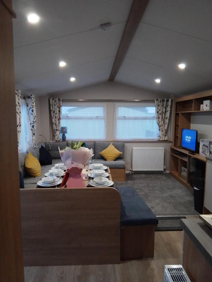 3 Bed ,Sleeps 8 Caravan California Cliffs Holiday Park Scratby Eksteriør bilde